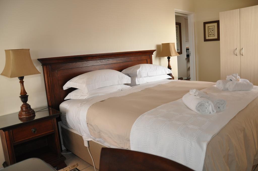 Hotel Whispering Whale Jacobs Bay Camera foto